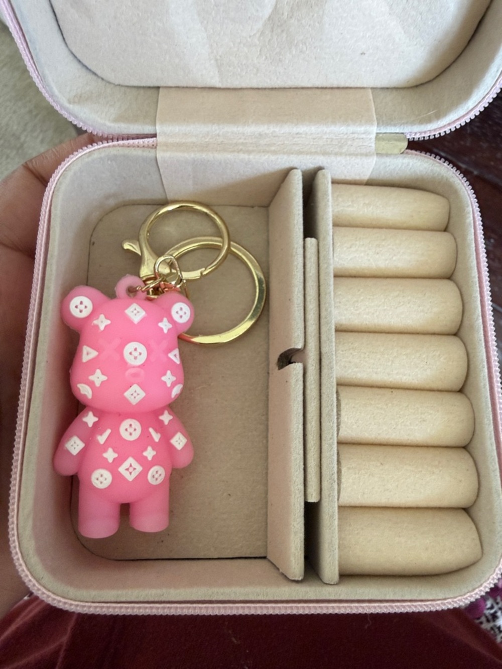 Pink bear charm & Square Zip jewelery organizer - Picture 5 of 7